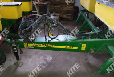 John Deere 1750