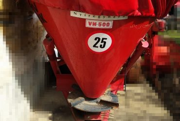 Függesztett műtrágyaszóró Cosmo (VN 500) P 400