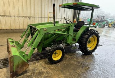 1992 John Deere 870