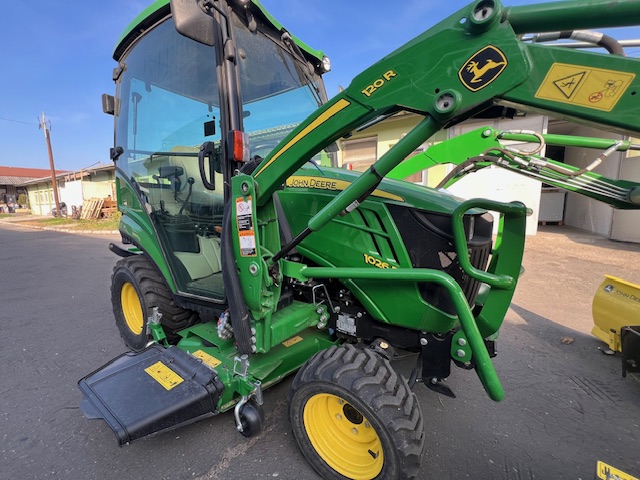 John Deere 1026R Kompakt Traktor